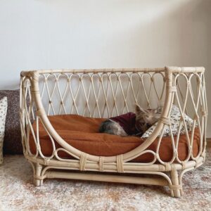 Rattan Pet Bed - Handmade Woven Sofa Basket for Dogs Cats